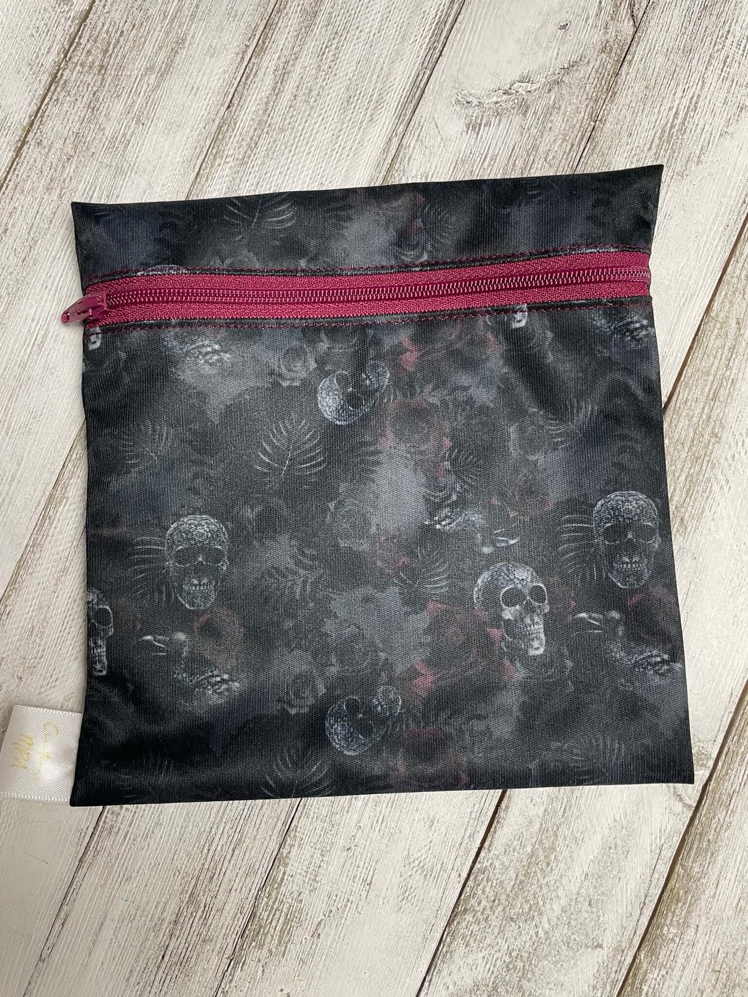Wetbag de formats variés, Sacs et pochettes de transport imperméables- Ta grand-mère Approuve